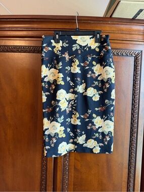 LuLaRoe Black Pencil Skirt with Yellow and Cream Floral Print